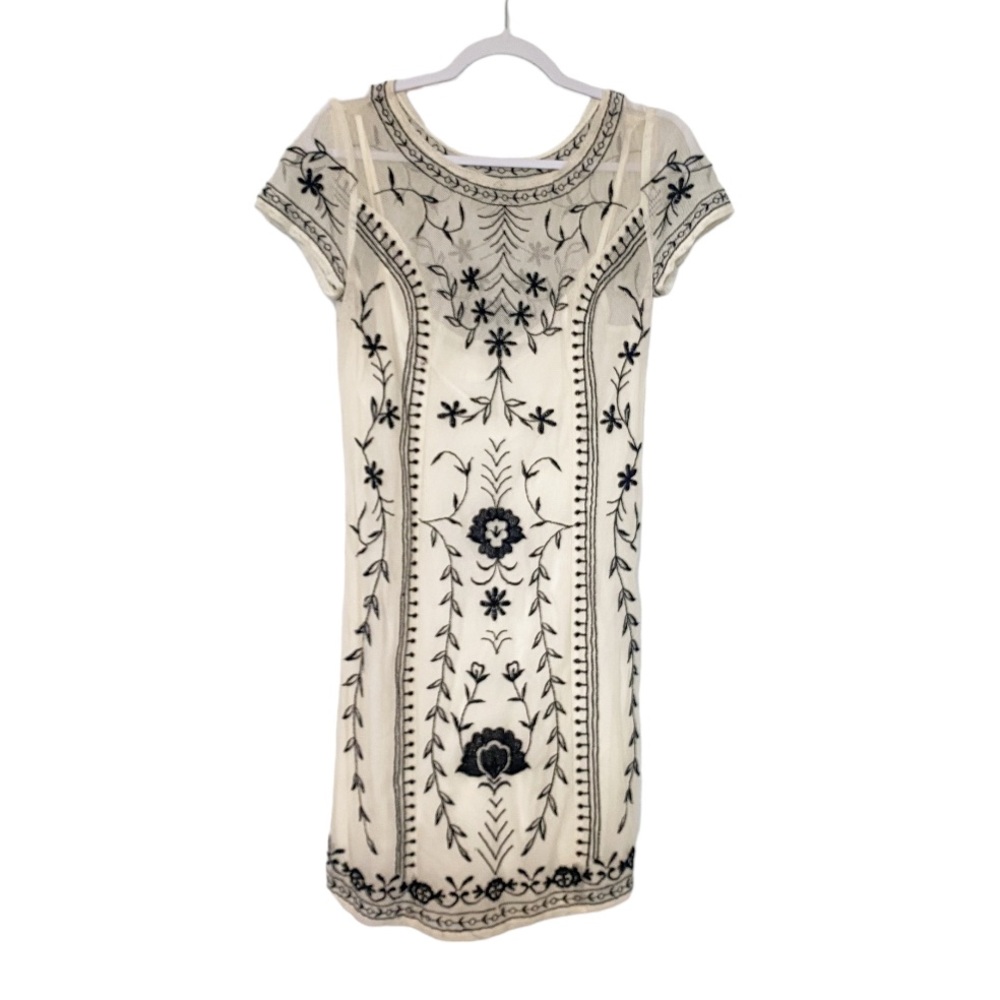Abercrombie + Fitch Embroidered Mesh Sheath Dress Boho White/Black Sz Medium
